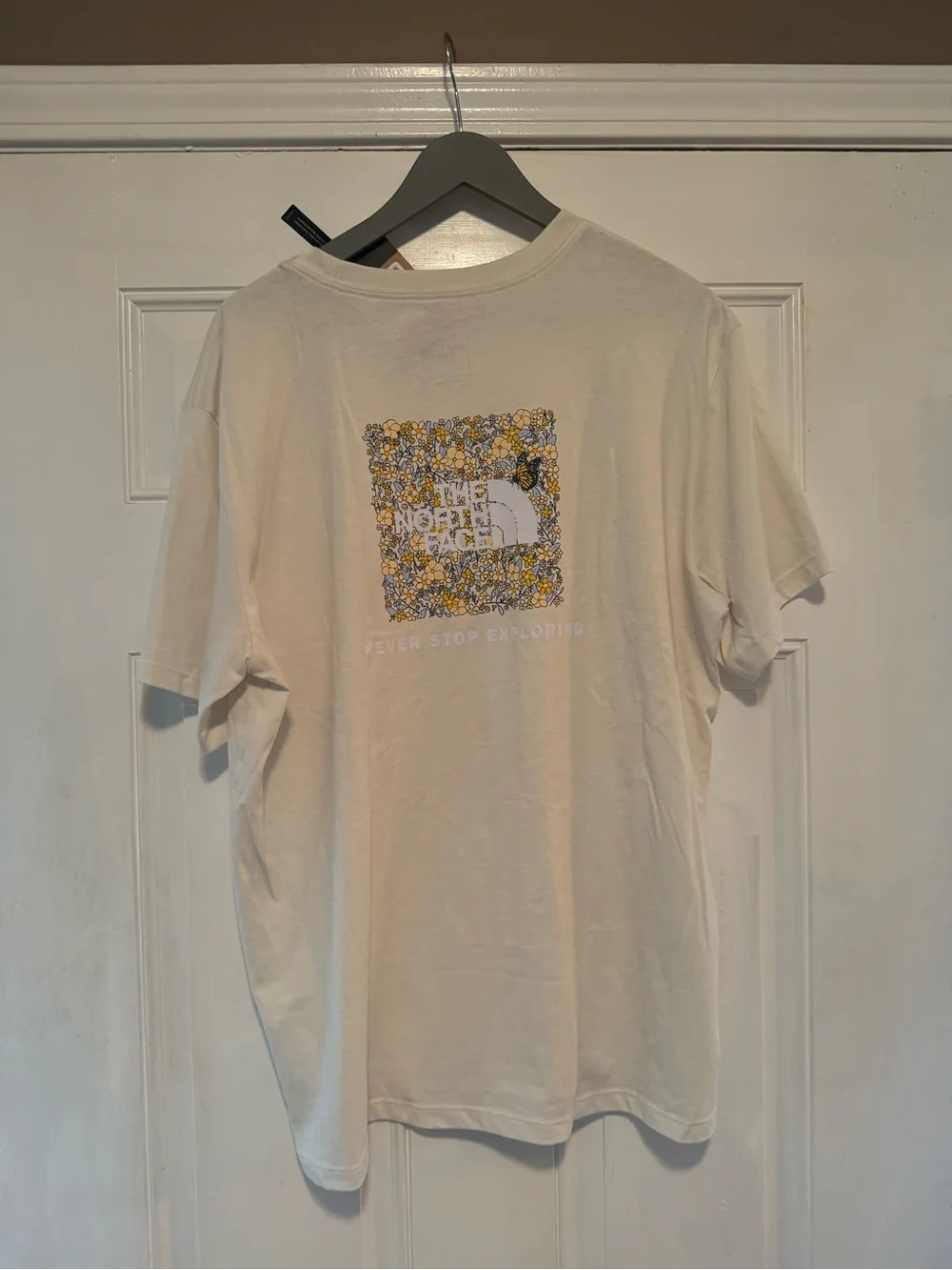 The North Face Women’s Short-Sleeve Crew T-Shirt — Cream - Picture 3 of 5